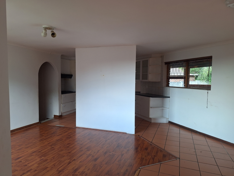 To Let 4 Bedroom Property for Rent in Strelitzia Park Eastern Cape